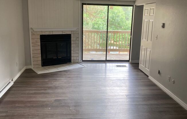 Newly Renovated Condo in Sable Landing   **Move-In Special**