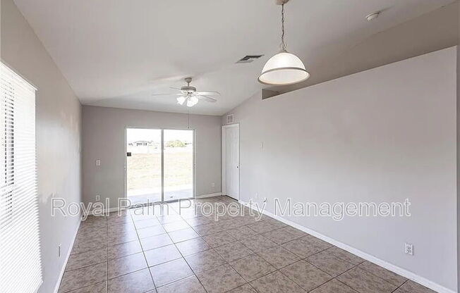2130 NE 8 PL