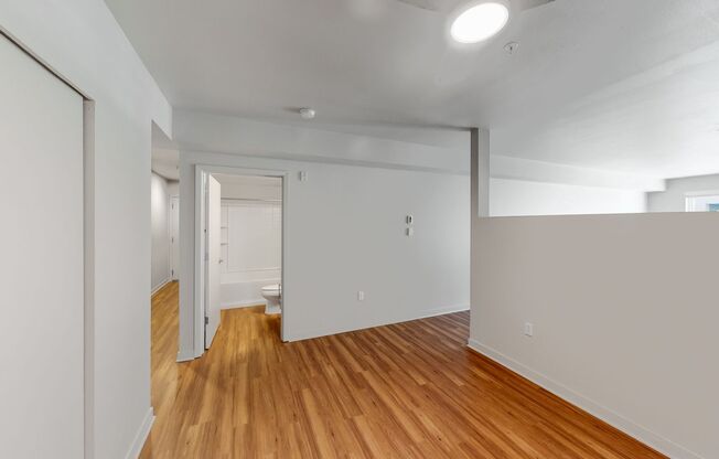 Studio, 1 bath, 604 sqft, $1,825, Unit Apt 303