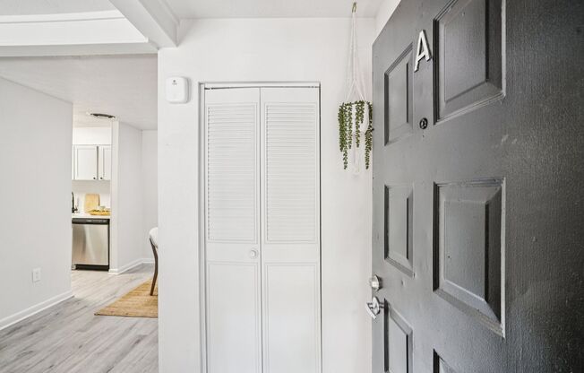 3 beds, 2 baths, 1,275 sqft, $1,749, Unit 12G