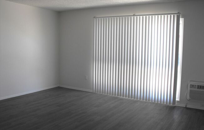 2 beds, 2 baths, 1,150 sqft, $2,677, Unit Unit 09F