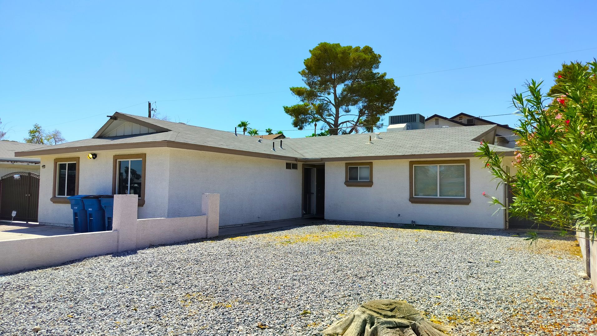 5821 EUGENE AVE
