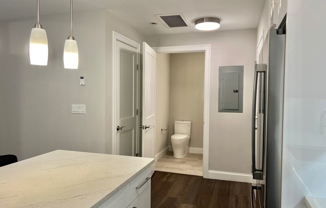 1 bed, 1.5 baths, 869 sqft, $3,750, Unit 401