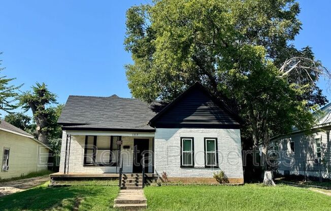 1313 CLINTON AVE