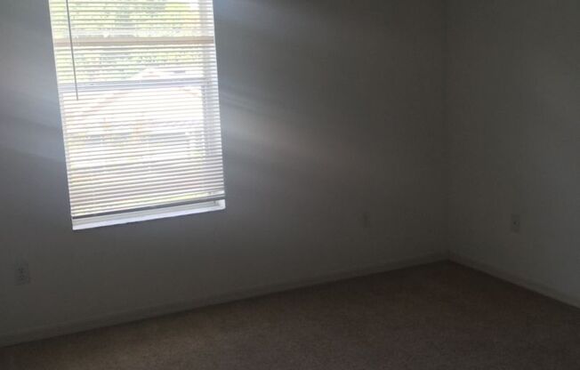 SOUTHEAST ORLANDO - 3BR/2.5BA TOWNHOME