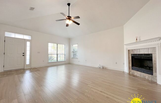Stunning Gulf Breeze home in Waterford Sound!