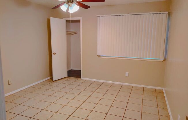 1 bed, 1 bath, 600 sqft, $1,150, Unit 1-105