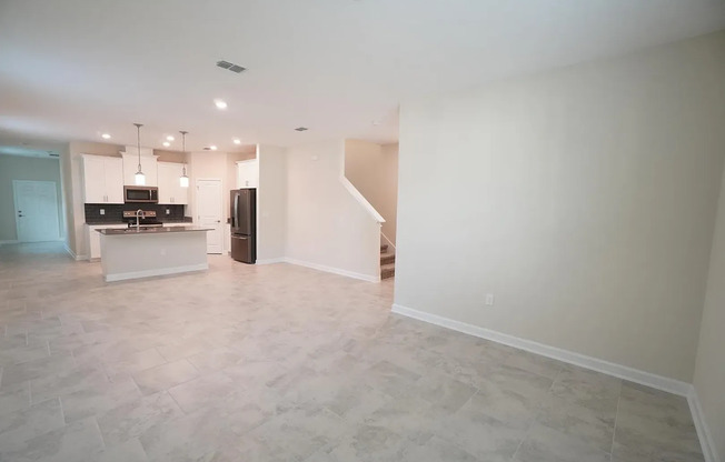 Newly Built Single Family House with TWO MASTER bedrooms in Winter Springs！