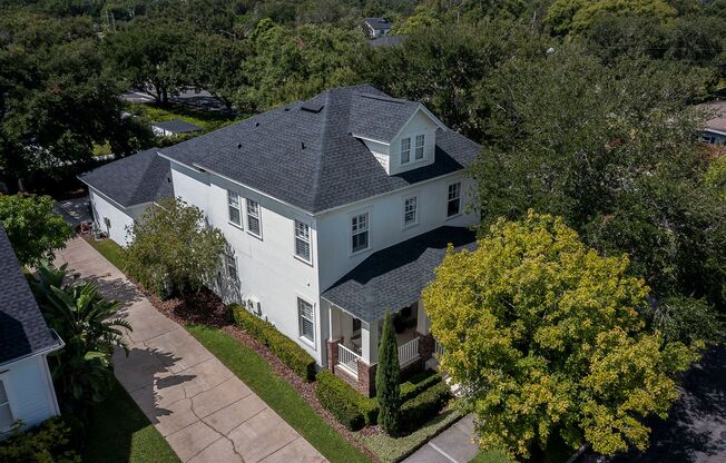 Baldwin Park Beauty! 3 bed/2.5 bath Pool Home! AVAILABLE OCTOBER 15th!