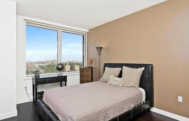 1 bed, 1 bath, $3,450, Unit 21B