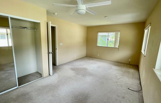 PET FRIENDLY 3 Bed/ 2.5 Bath Home with PV for LOW Electricity in Mililani!!
