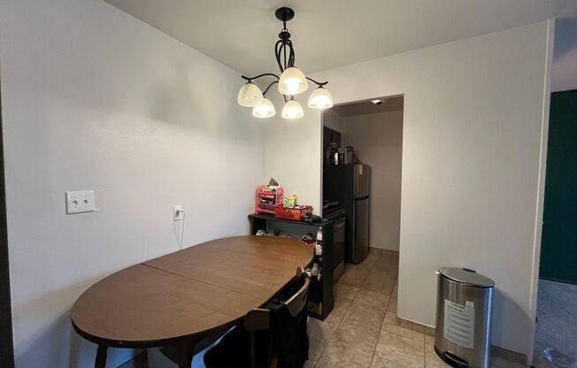 1 bed, 1 bath, $1,095, Unit 112