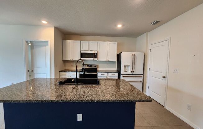 Gorgeous 2020 Construction, LIKE NEW!!! 3-Bedroom, 2-Bathroom