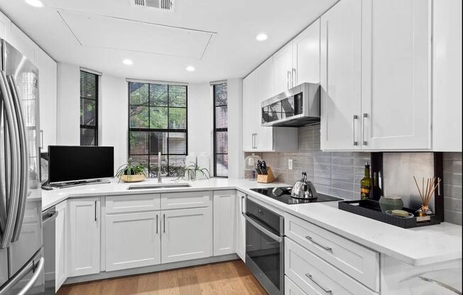 Highly Upgraded 2-Bedroom Townhome Available for Rent!