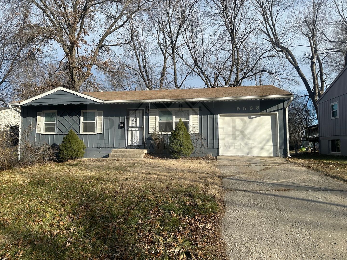 3 bd/1 ba refurbished home -9533 Booth Ave, Kansas City, MO 64134- Rent 1375