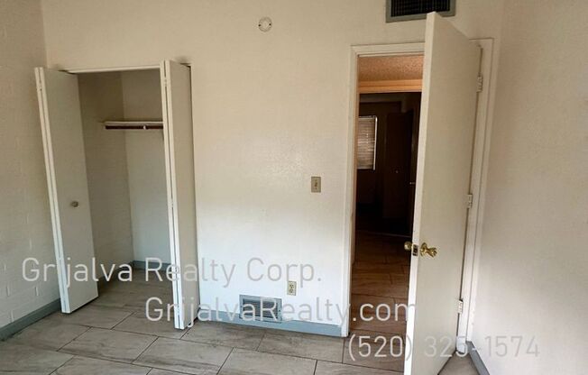 2 beds, 1 bath, 900 sqft, $1,150, Unit 3005