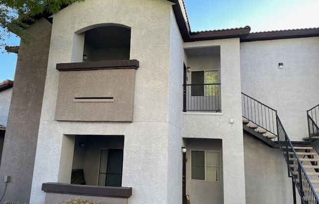 Gate Community 2 Bedroom Upstairs Condo