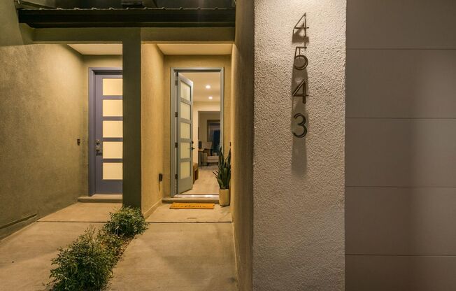 New Townhome in the Far NE Heights