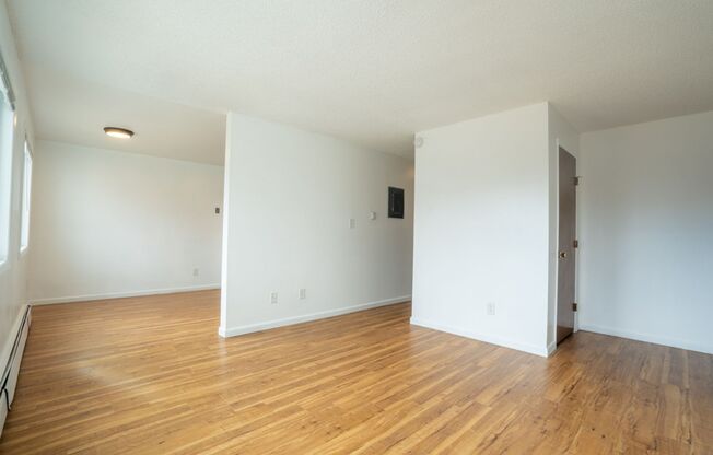 2 beds, 1 bath, 715 sqft, $950, Unit F304