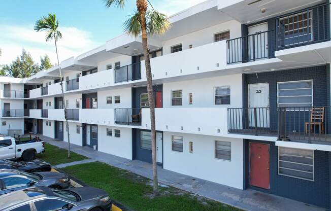 Lakeshore Presidential Apartments