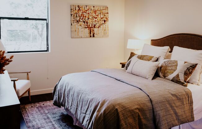 1 bed, 1 bath, 789 sqft, $1,810, Unit E201