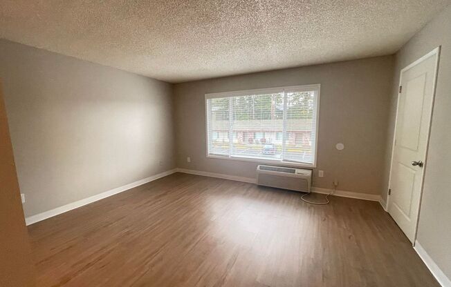 1 bed, 1 bath, 600 sqft, $1,250, Unit 07