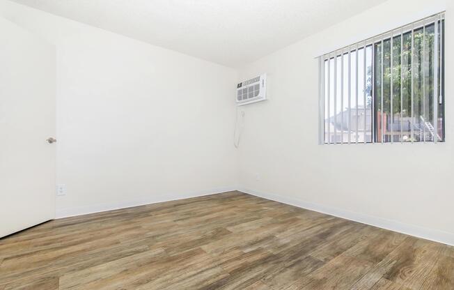 1 bed, 1 bath, 427 sqft, $795