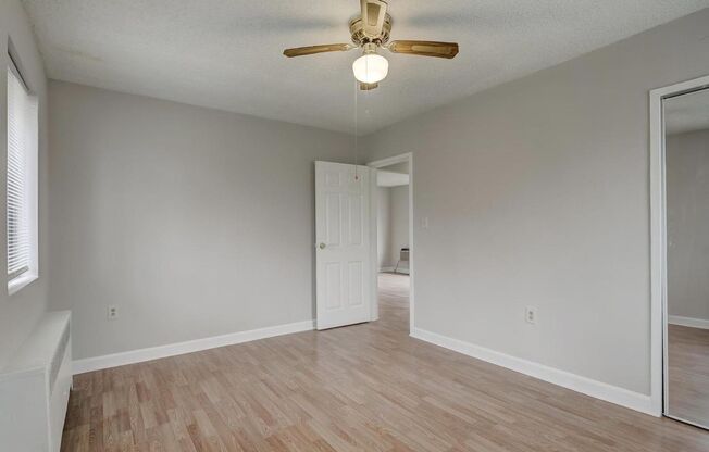 Affordable 2-Bedroom Apartment in Southwest DC – Utilities Included Option Available