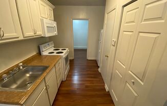 1 bed, 1 bath, 388 sqft, $965, Unit 21