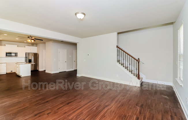 264 FARON DR SW