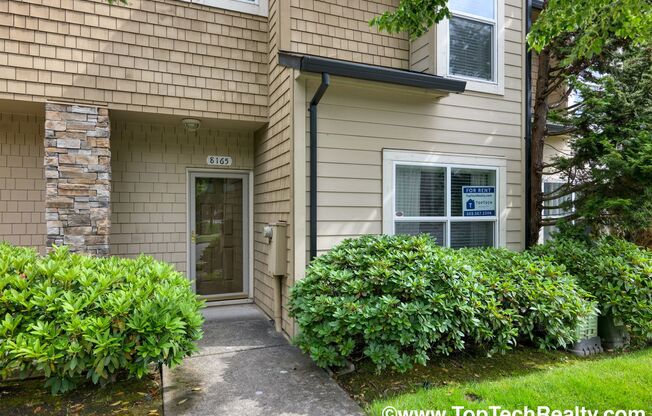 Charming 3 BD* 2 BA Townhome Located In Hillsboro's Briarcreek Community *Recently Updated!* *Full Bed/Bath First Level* *Great Patio!*