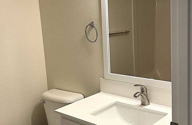 #109 WILLAMETTE GROVE APARTMENTS