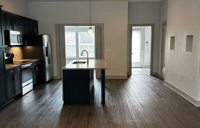 2 beds, 2.5 baths, 1,620 sqft, $3,000
