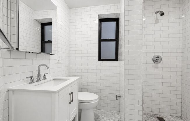 Studio, 1 bath, 370 sqft, $3,195, Unit 14