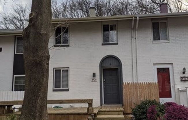 5521 Mystic Court