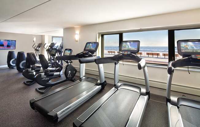 Fitness Center at 10 West Apartments
