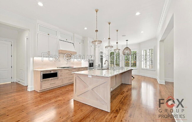 4 beds, 4.5 baths, 5,906 sqft, $9,555