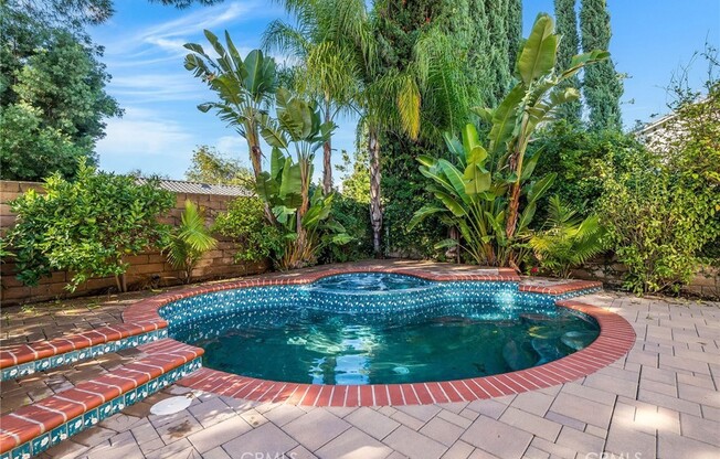 19314 W YOLIE LN