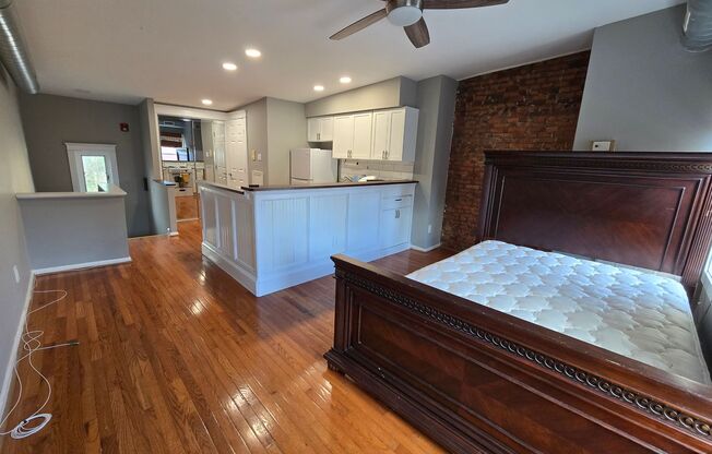 1929 Parrish St.