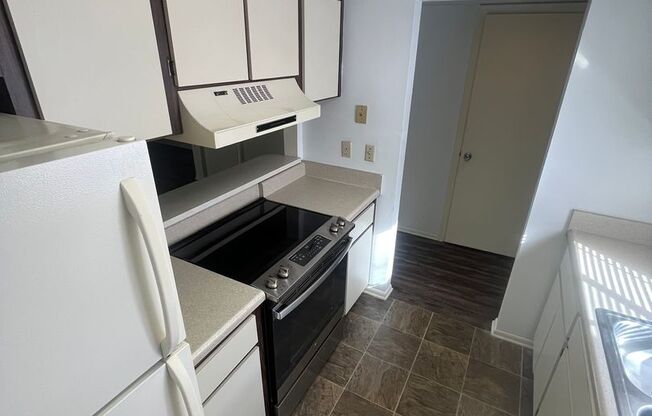 2 beds, 1.5 baths, 1,050 sqft, $1,150, Unit #84