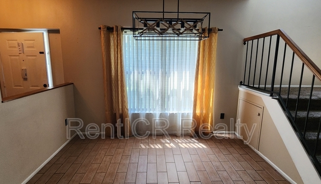 25 EMERALD BAY DR