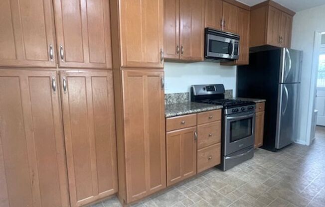 3 beds, 2 baths, $3,900