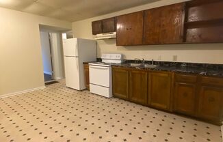 2 beds, 1 bath, $1,150