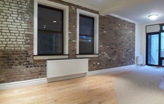 151 RIVINGTON ST
