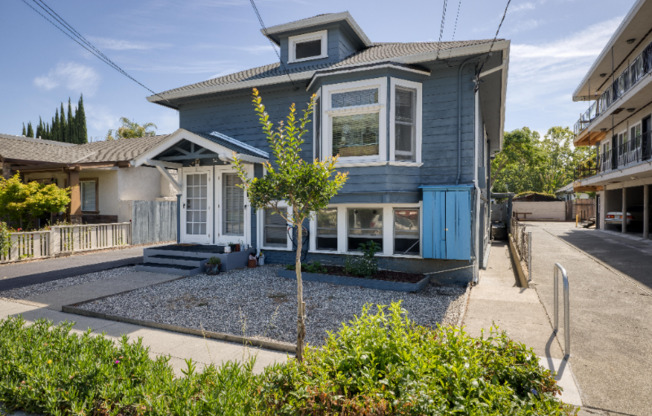 32 S MORRISON AVE