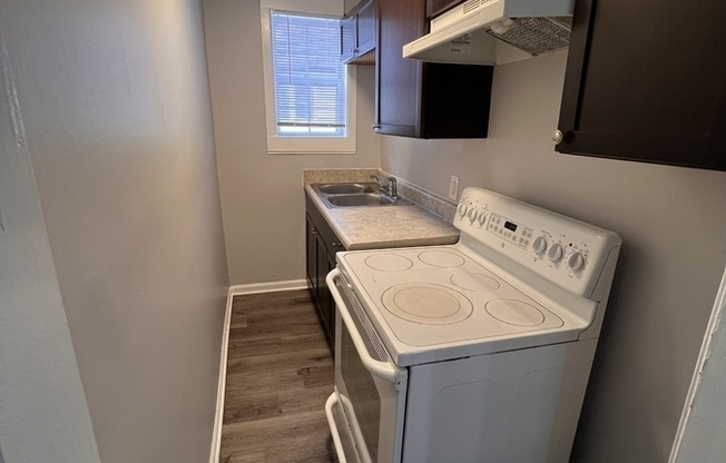 520 S GENESEE ST