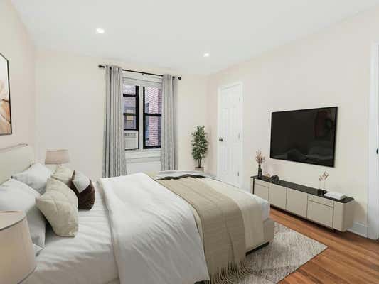 3 beds, 2 baths, 1,100 sqft, $3,500, Unit 4C