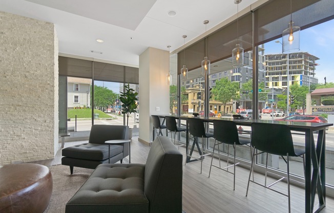 Apartments in Downtown Madison, Wisconsin. Domain Apartments offers luxury studio, 1 bedroom, 1 bedroom + Den, and 2 bedroom apartments.