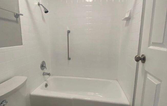 Studio, 1 bath, 500 sqft, $895, Unit 229