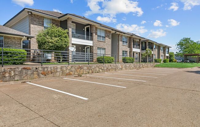 2 beds, 2 baths, $1,425, Unit 3207